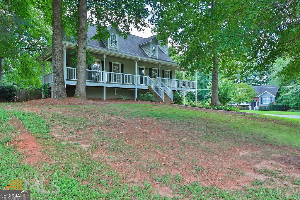 3 bed, 2.0 bath, 1502 sqft, $2,000 — Photo 1