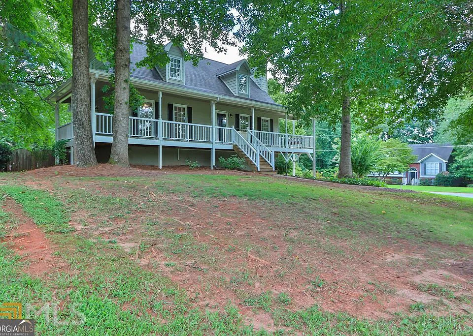 195 Maplelake Dr