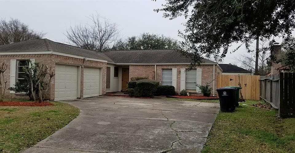 1st image of 10523 Adamsborough Dr