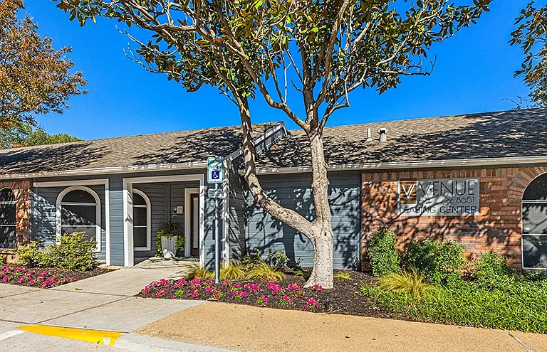 Venue at 8651 Apartments — Photo 26
