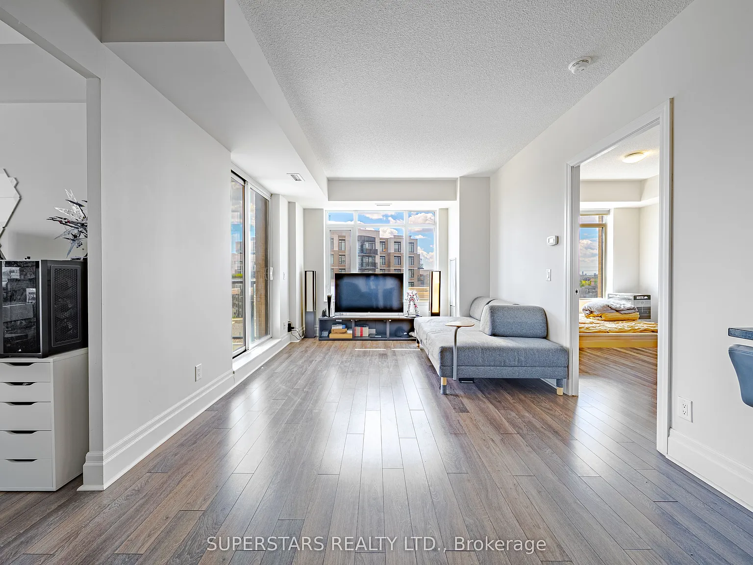 3 bed, $3,150 — Photo 2