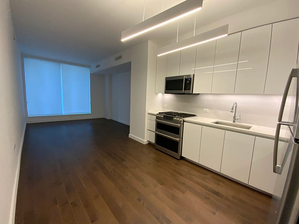 1st image of 515 W 36th St #16JJ