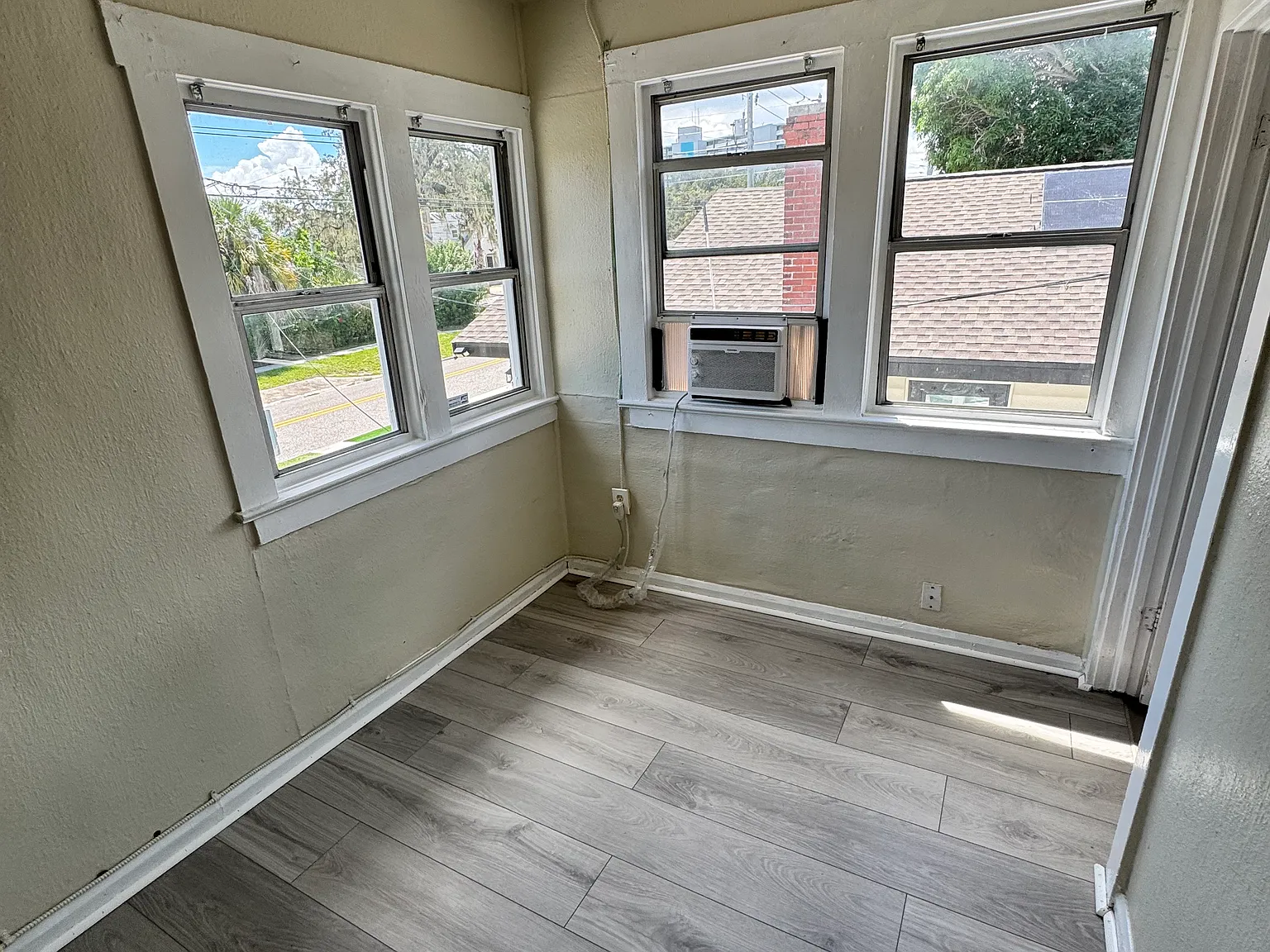 2 bed, $1,250 — Photo 4