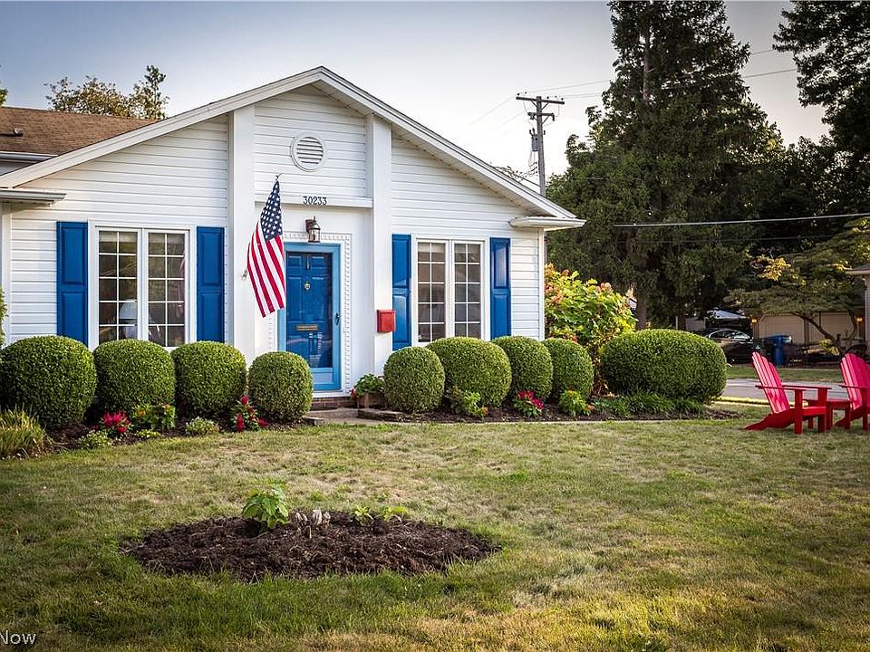 1st image of 30233 Westlawn Dr