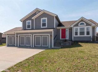 11920 N Lydia Ave, Kansas City, MO 64155