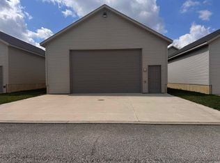 2385 W Orland Rd, Angola, IN 46703