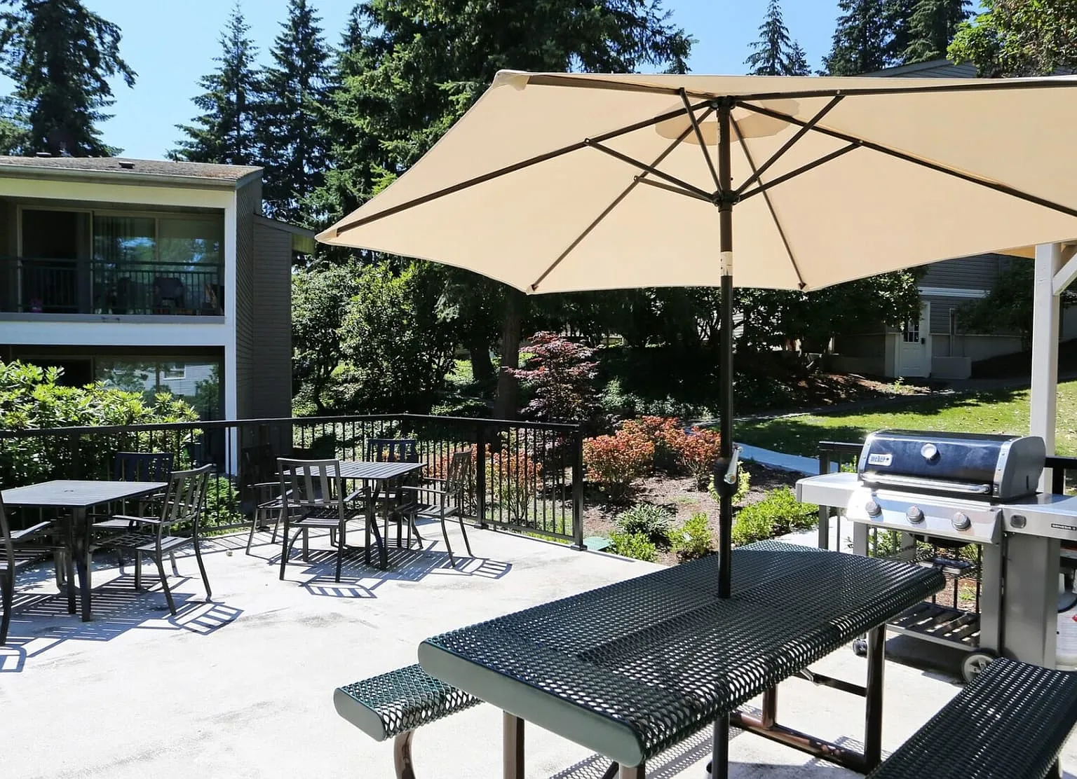 Lakeridge Apartments — Photo 4