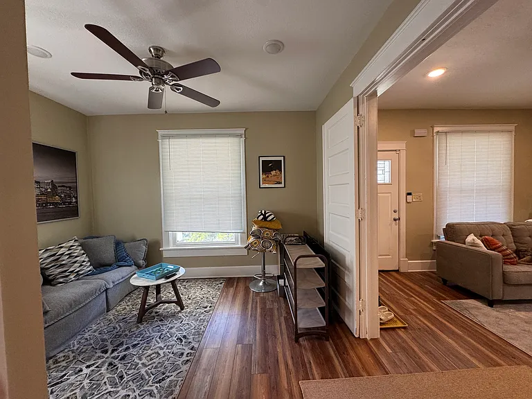 3649 Graceland Ave — Photo 20