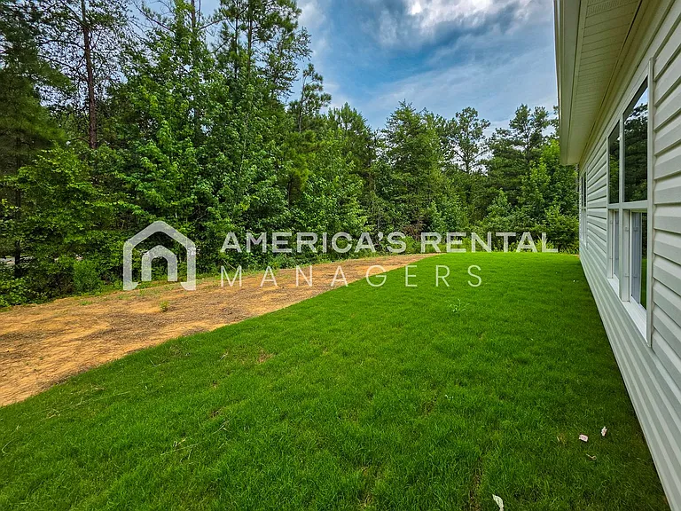 10303 Squires Way — Photo 46