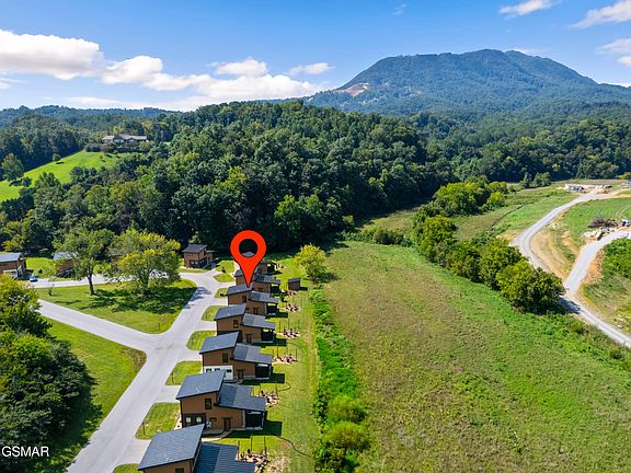 3rd image of 984 Goose Gap Rd #7