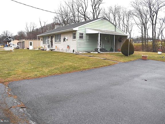 5th image of 2414 Elias Ave