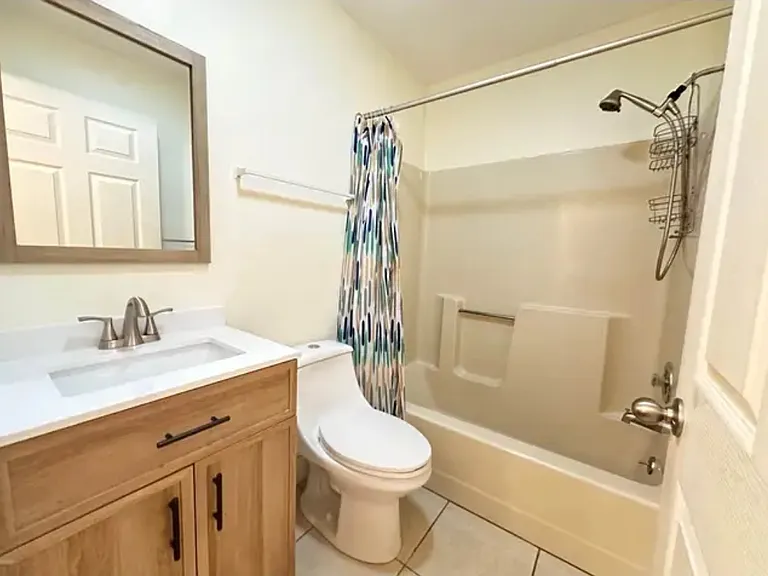203 Olmstead Dr — Photo 16