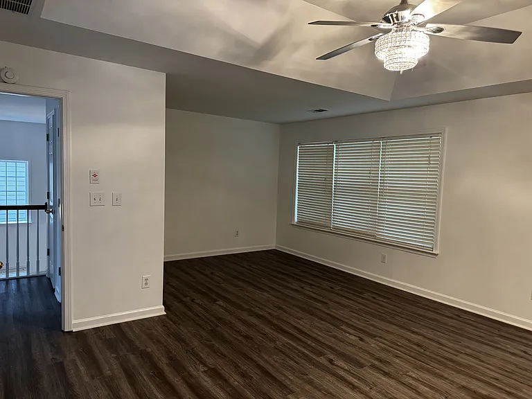 1223 Crescentwood Ln — Photo 11