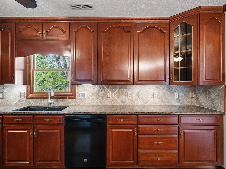 1721 Plank Dr — Photo 22