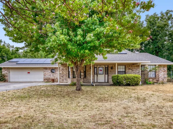 2111 Potter Ln, Mesquite, TX 75149