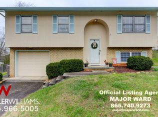 6704 Ellesmere Dr, Knoxville, TN 37921