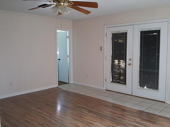 4th image of 4022 19th St N