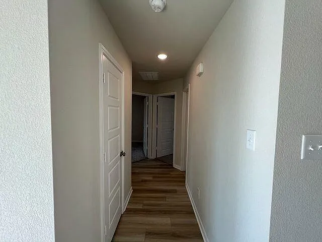 2152 Meridian Loop — Photo 3