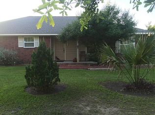 132 Maple St, Louise, TX 77455