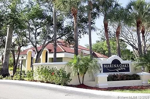 2445 SW 18th Ter #703 — Photo 17