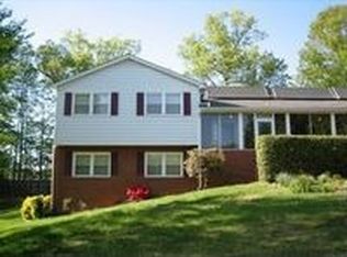 5 Marshall Ct, Stafford, VA 22554