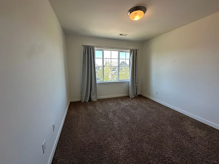 4726 Hadley St — Photo 29