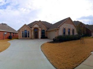 8904 Cracked Wheat Trl, Fort Worth, TX 76179