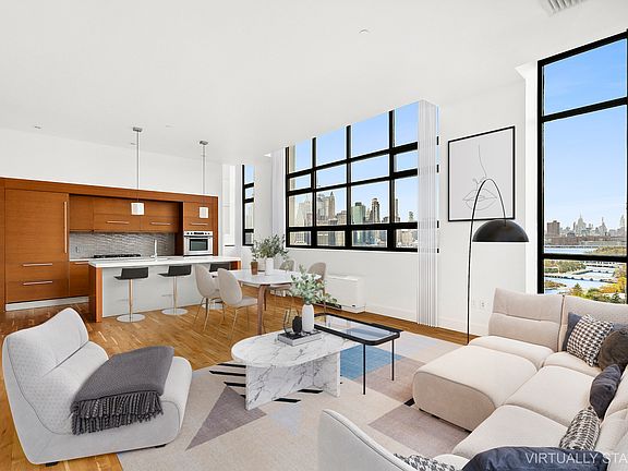 3rd image of 360 Furman St #827/828