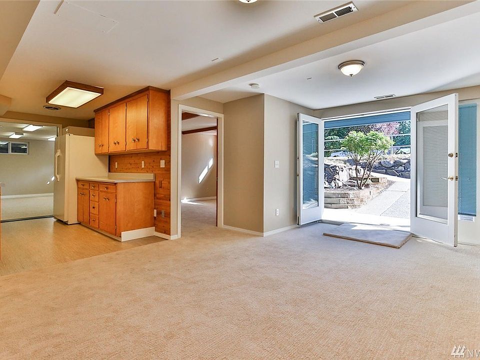 1st image of 12826 NE 70th Pl #L