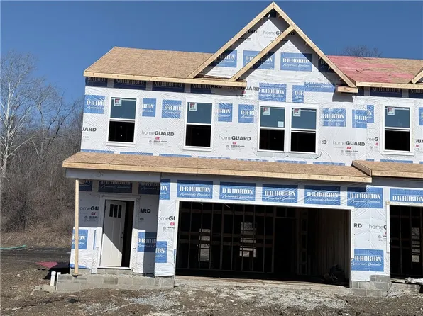 3073 Audrey Dr, Greensburg, PA 15601