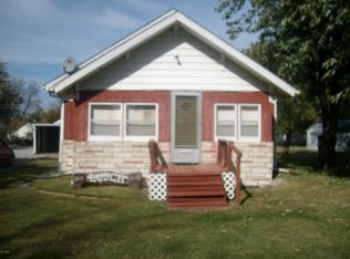 338 W 16th St, Centralia, IL 62801