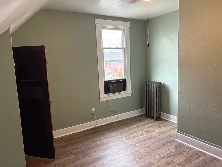 230 E Fairview Ave #4 — Photo 19