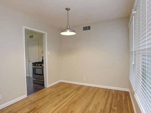 5th image of 679 N 21st St