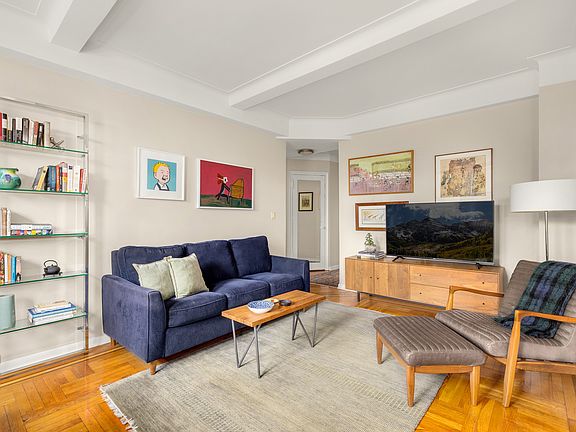 4th image of 315 W 86th St APT 10E