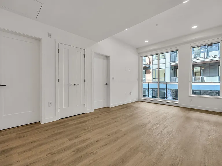 375 Clayton St #313 — Photo 11