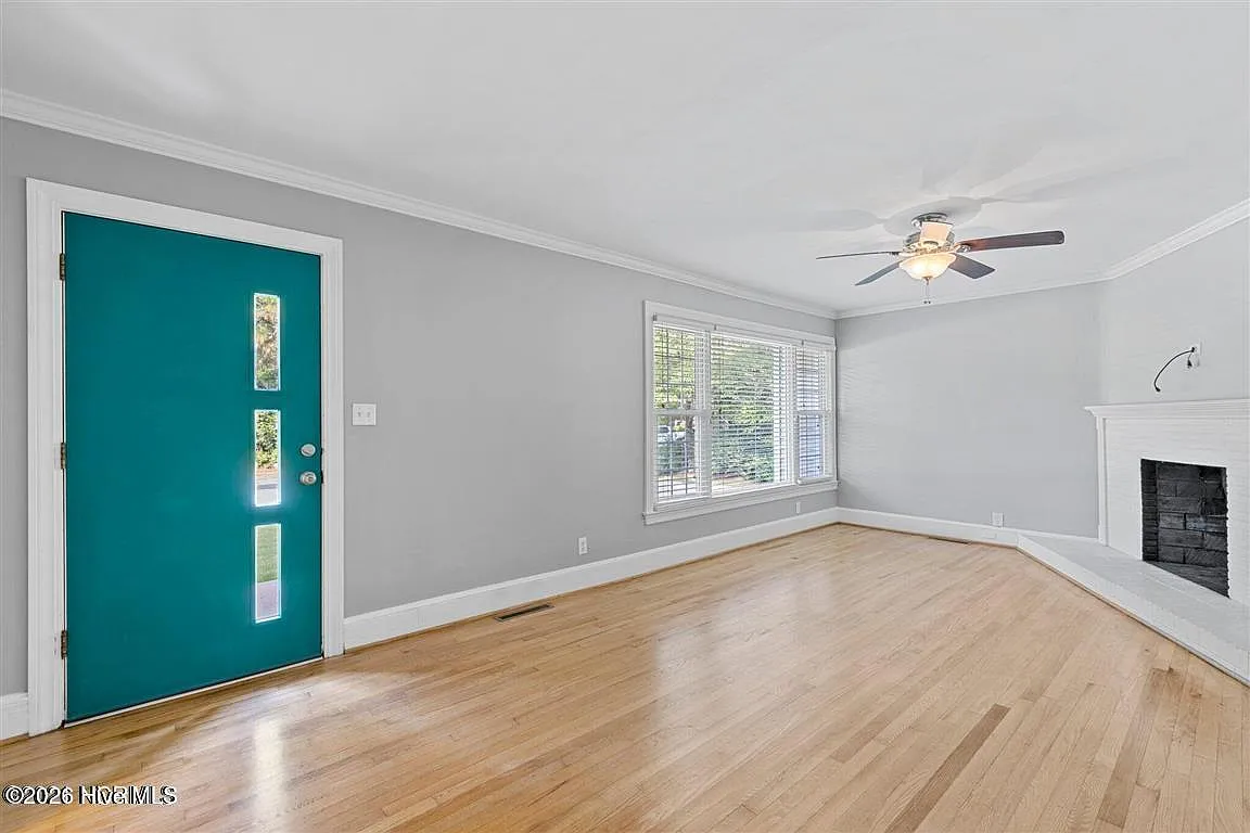 5 bed, 4.0 bath, $3,000 — Photo 3