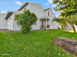 1734 Eastridge Dr, Anchorage, AK 99501