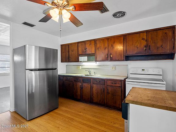 3rd image of 109 Orchid Blvd