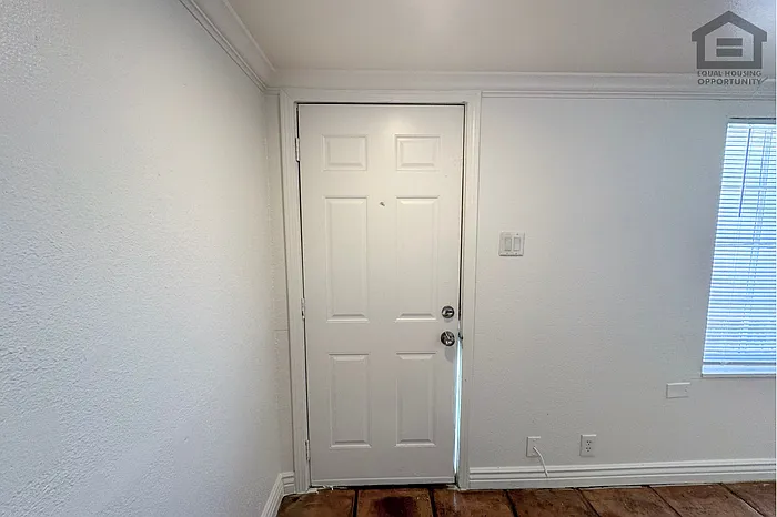 308 E Vogel Ave #2 — Photo 10