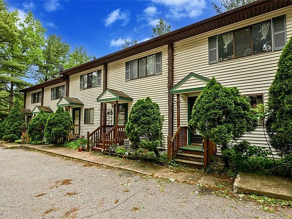 3rd image of 2238 Pine Top Ct