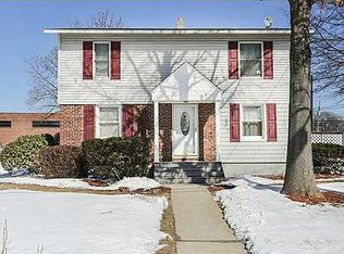 1011 Weber Rd, North Brunswick, NJ 08902