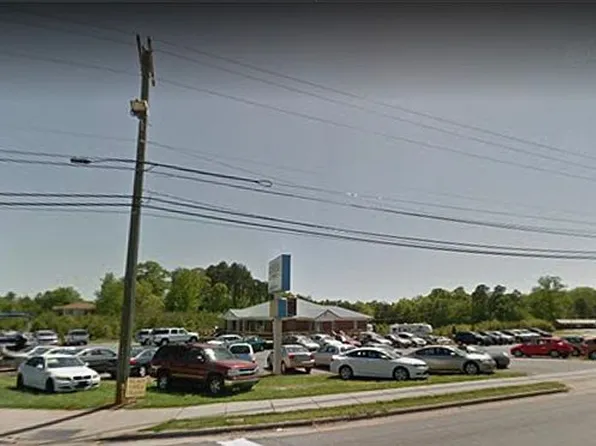 511 Oak St, Forest City, NC 28043