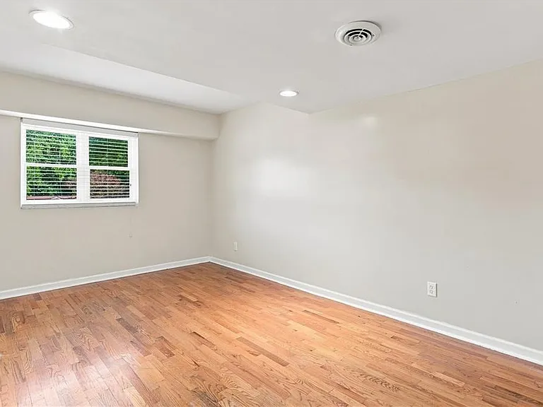 6776 Tilton Ln — Photo 15