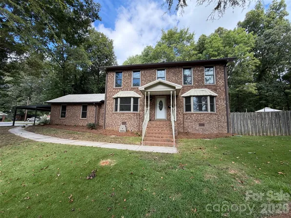 121 Goodman Cir NE, Concord, NC 28025