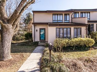 4300 Roland Springs Dr, Baltimore, MD 21210