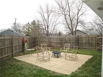 Patio for firepit & seating