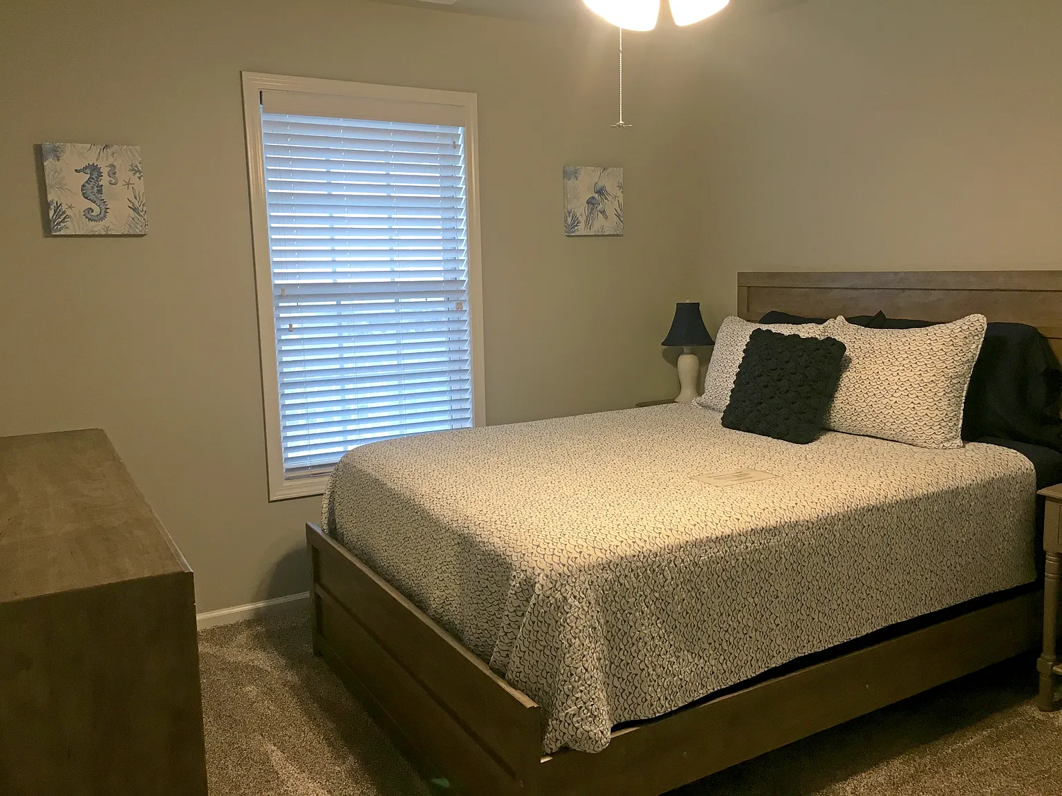 4 bed, 1500 sqft, $3,000 — Photo 4