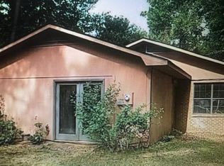 107 F L Pearson Rd, Laurel, MS 39443