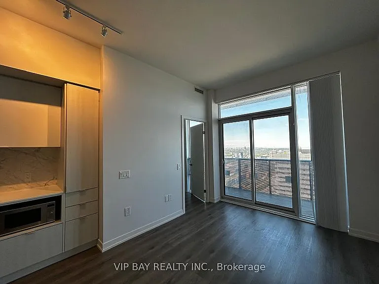 138 Downes St #5905 — Photo 36