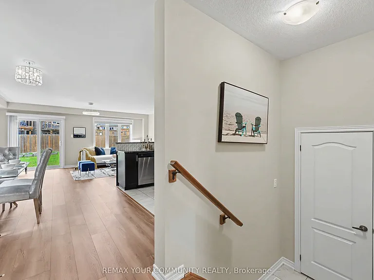 56 Skinner Dr — Photo 8